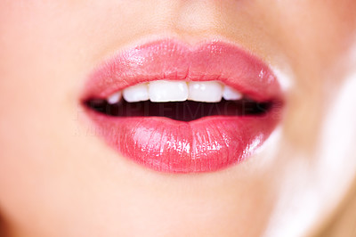Get beautiful lips - naturally or otherwise :)