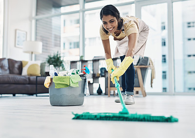 You won’t find a domestic goddess’s home with dirty floors